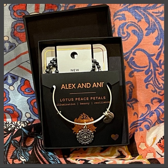 SOLD! x2- Lotus Peace & New Beginnings Bracelets NWT - Picture 8 of 16